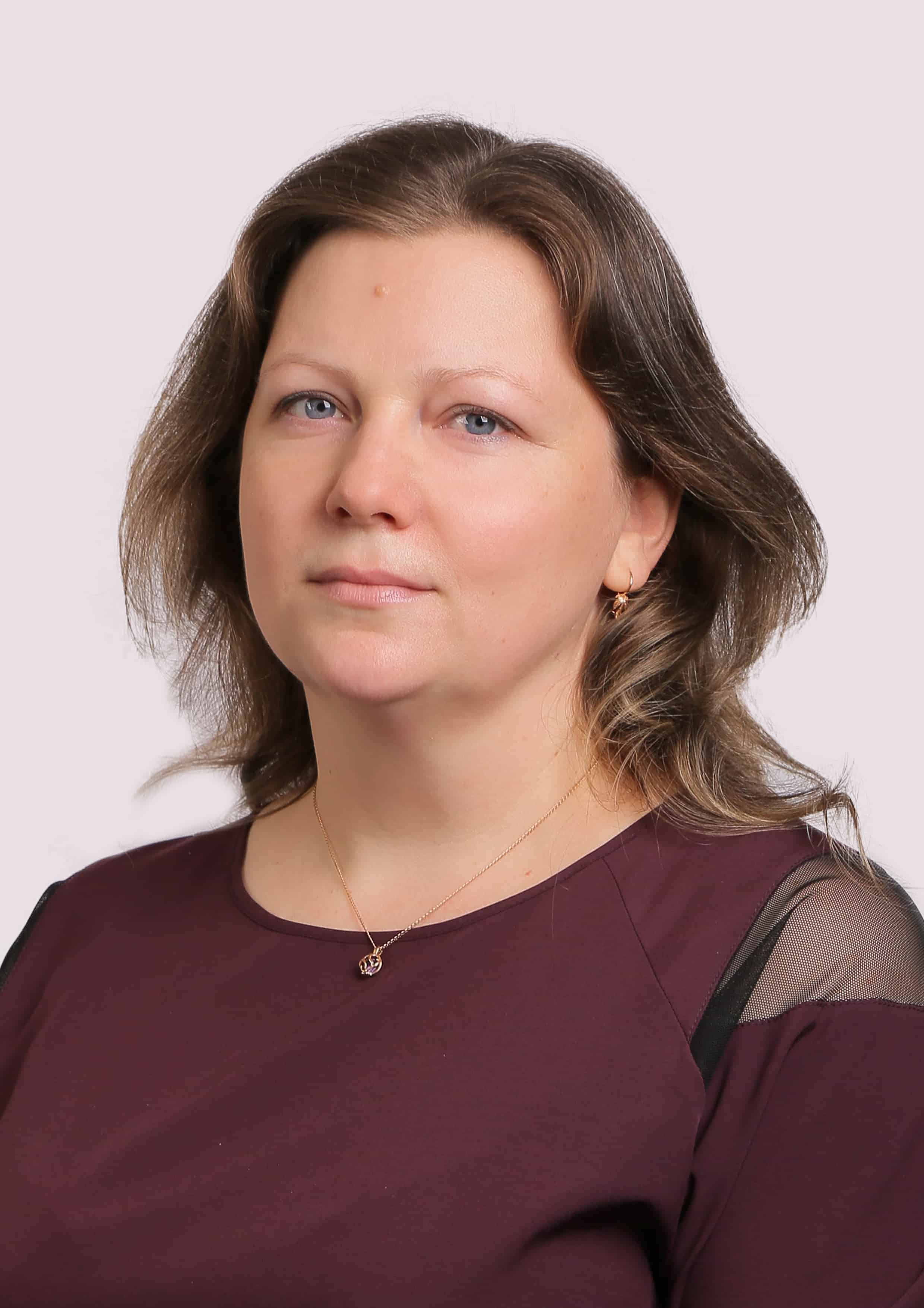 Воспитатель высшей категории Максименкова Юлия Григорьевна.